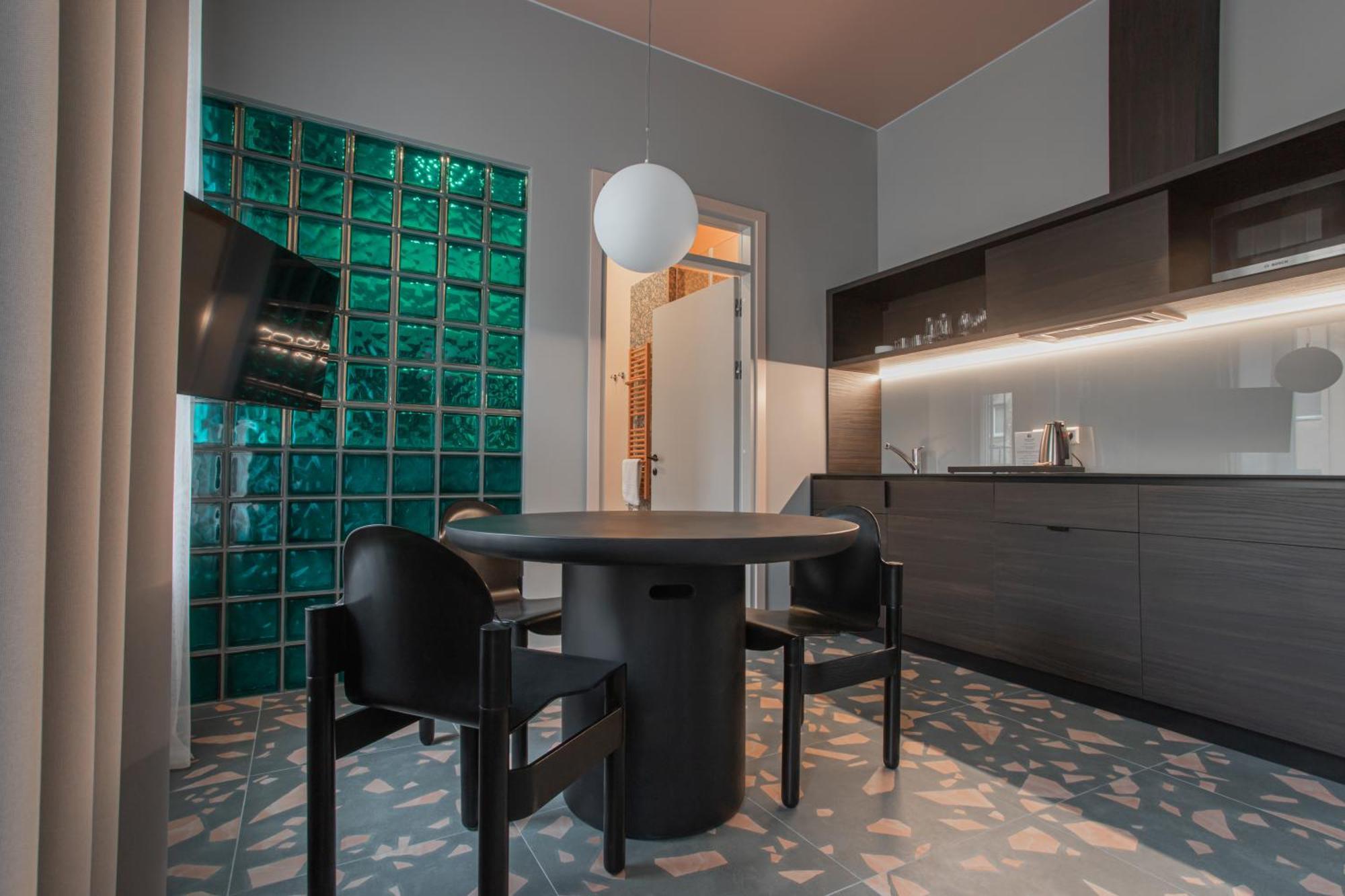 Resume Apartments Каунас Экстерьер фото