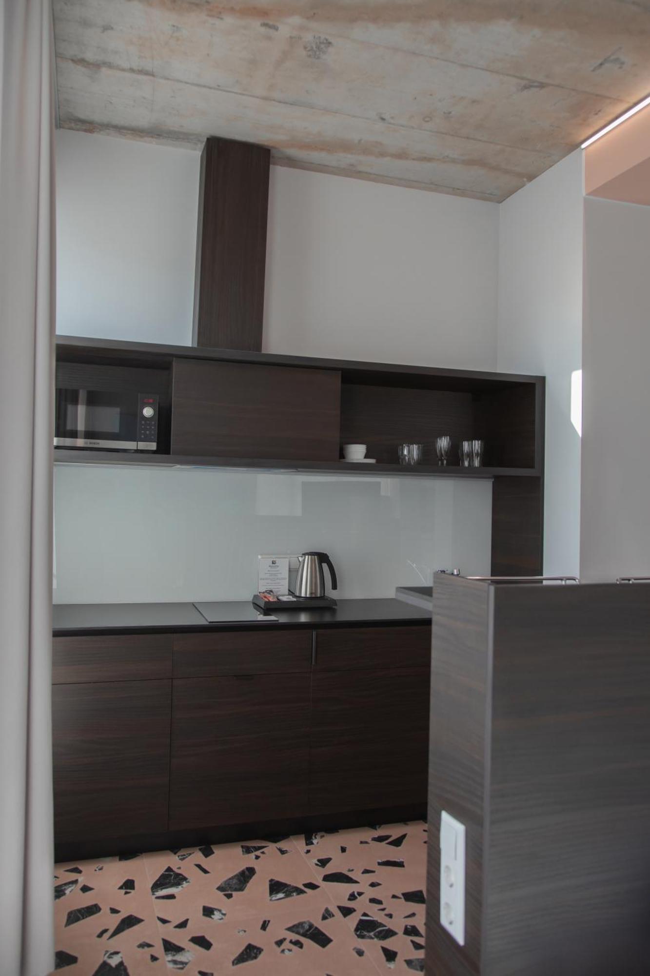 Resume Apartments Каунас Экстерьер фото